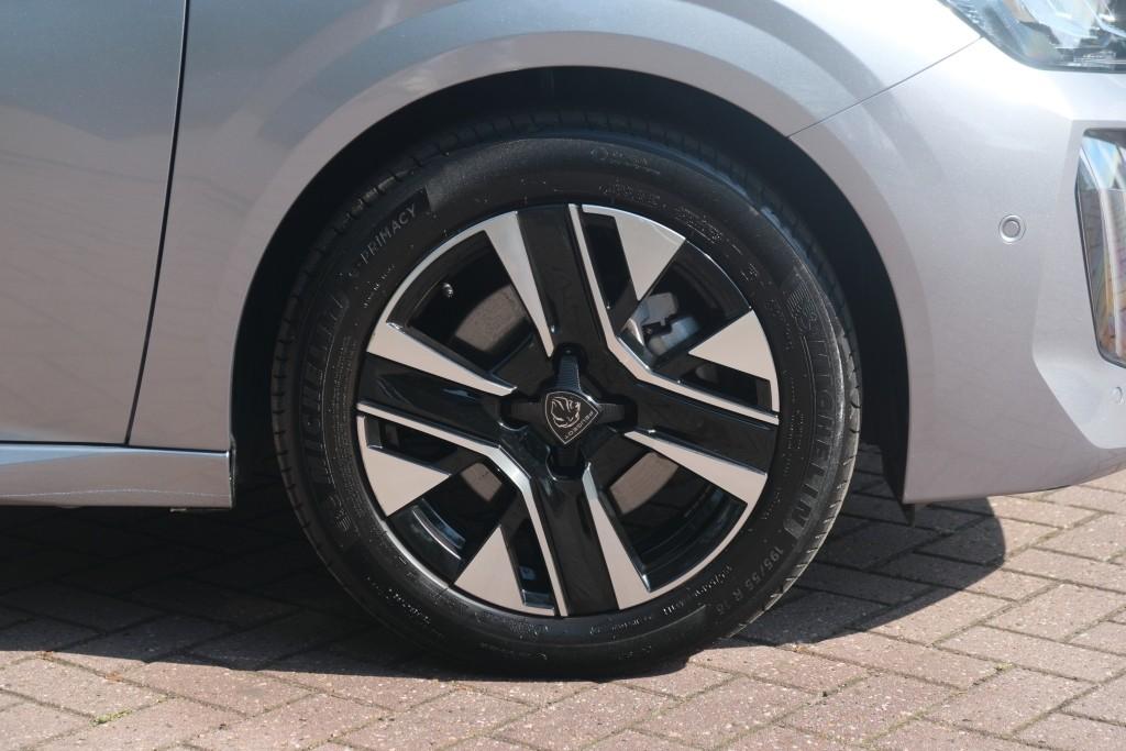 Peugeot 208 1.2 PureTech 100pk Allure | Navi | App Connect | Climate | Cruise | Camera | Dodehoek | PDC afbeelding 26