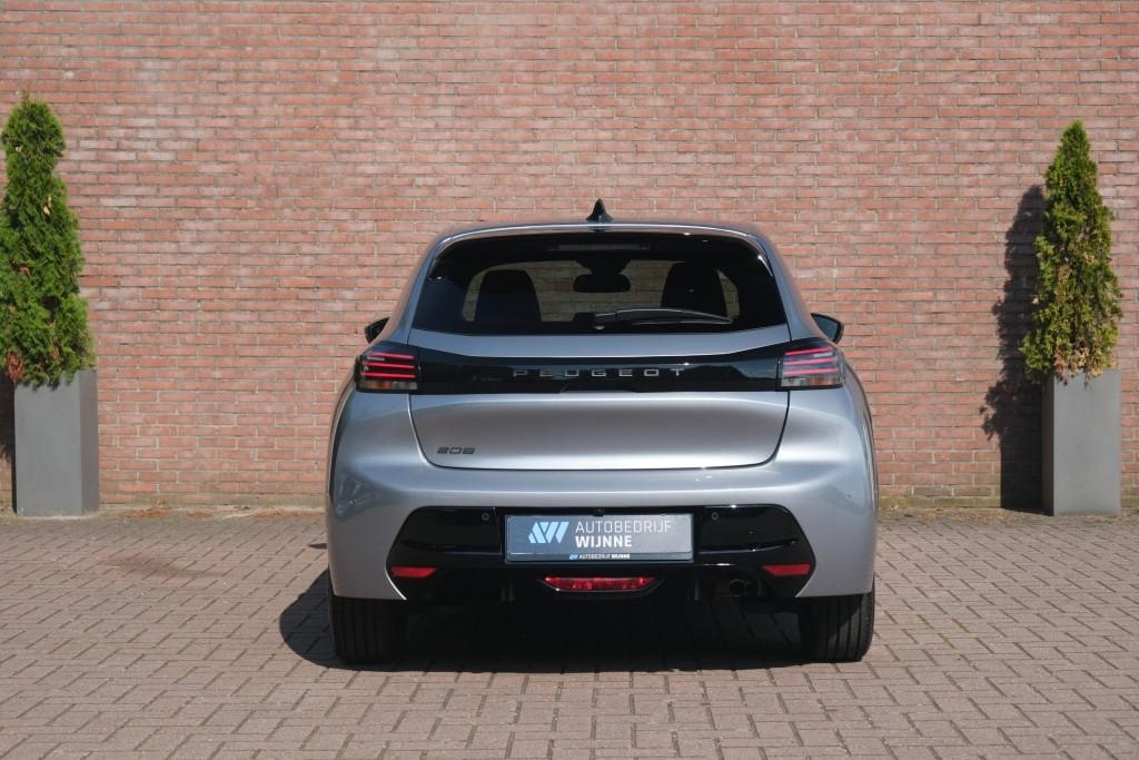Peugeot 208 1.2 PureTech 100pk Allure | Navi | App Connect | Climate | Cruise | Camera | Dodehoek | PDC afbeelding 30