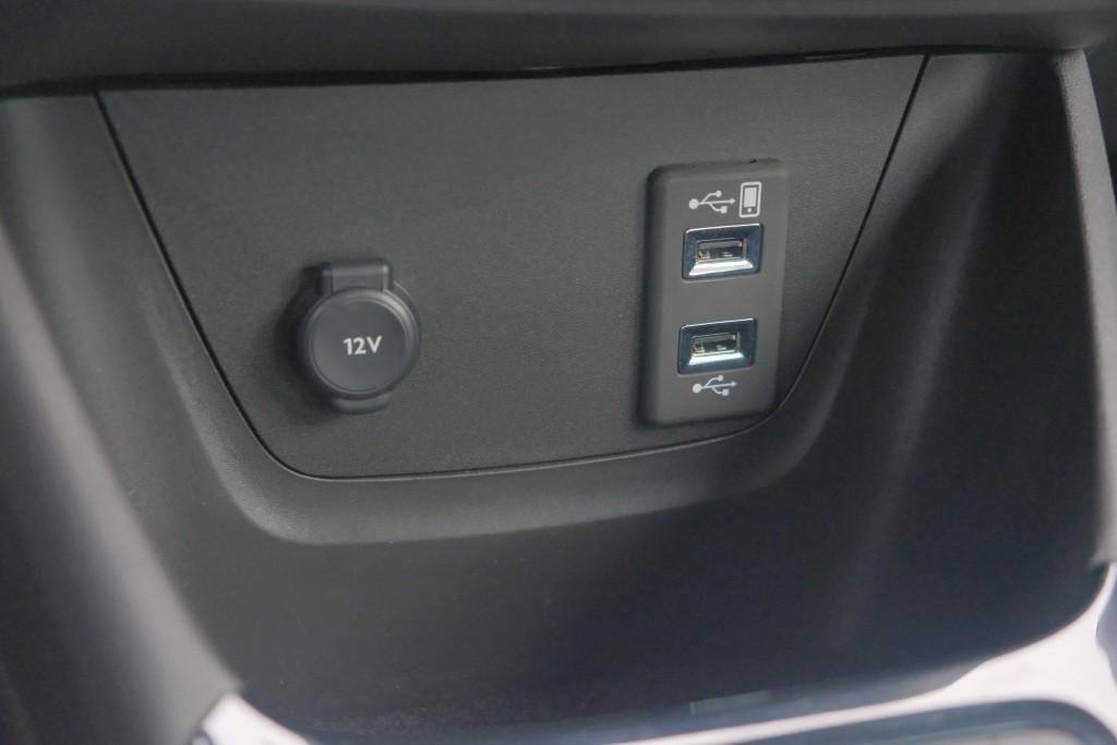 Opel Crossland 1.2 Turbo 110pk Elegance | Navi | App Connect | Climate | Cruise | Camera | PDC afbeelding 21