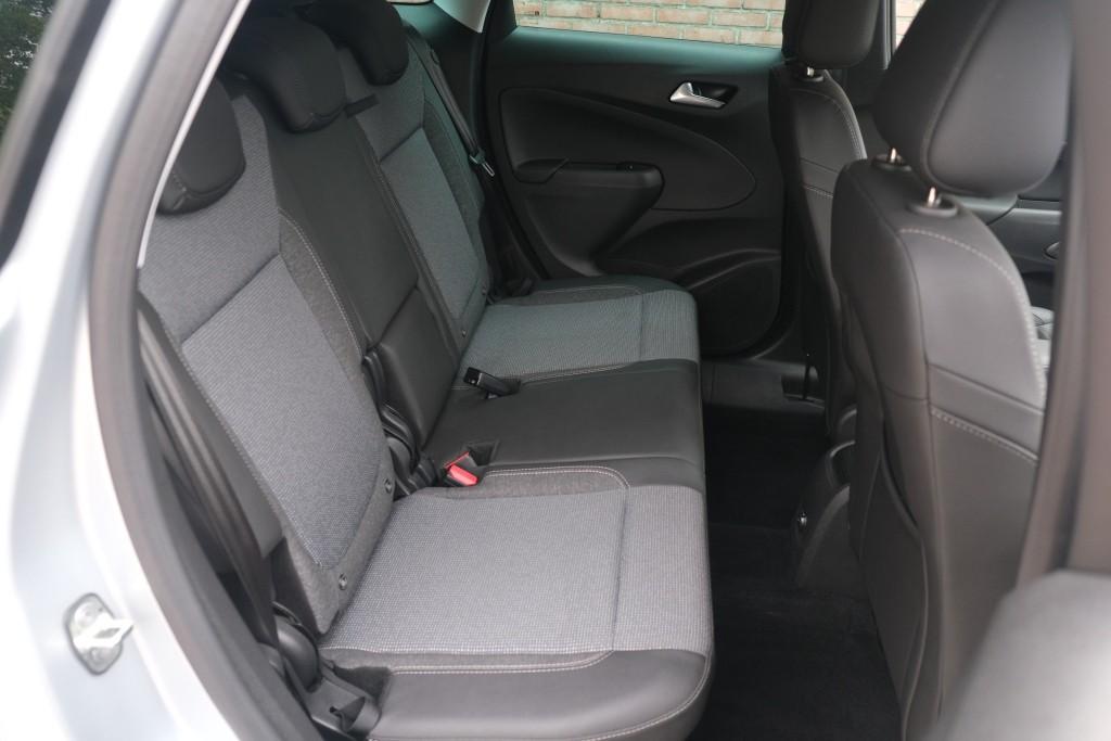 Opel Crossland 1.2 Turbo 110pk Elegance | Navi | App Connect | Climate | Cruise | Camera | PDC afbeelding 3