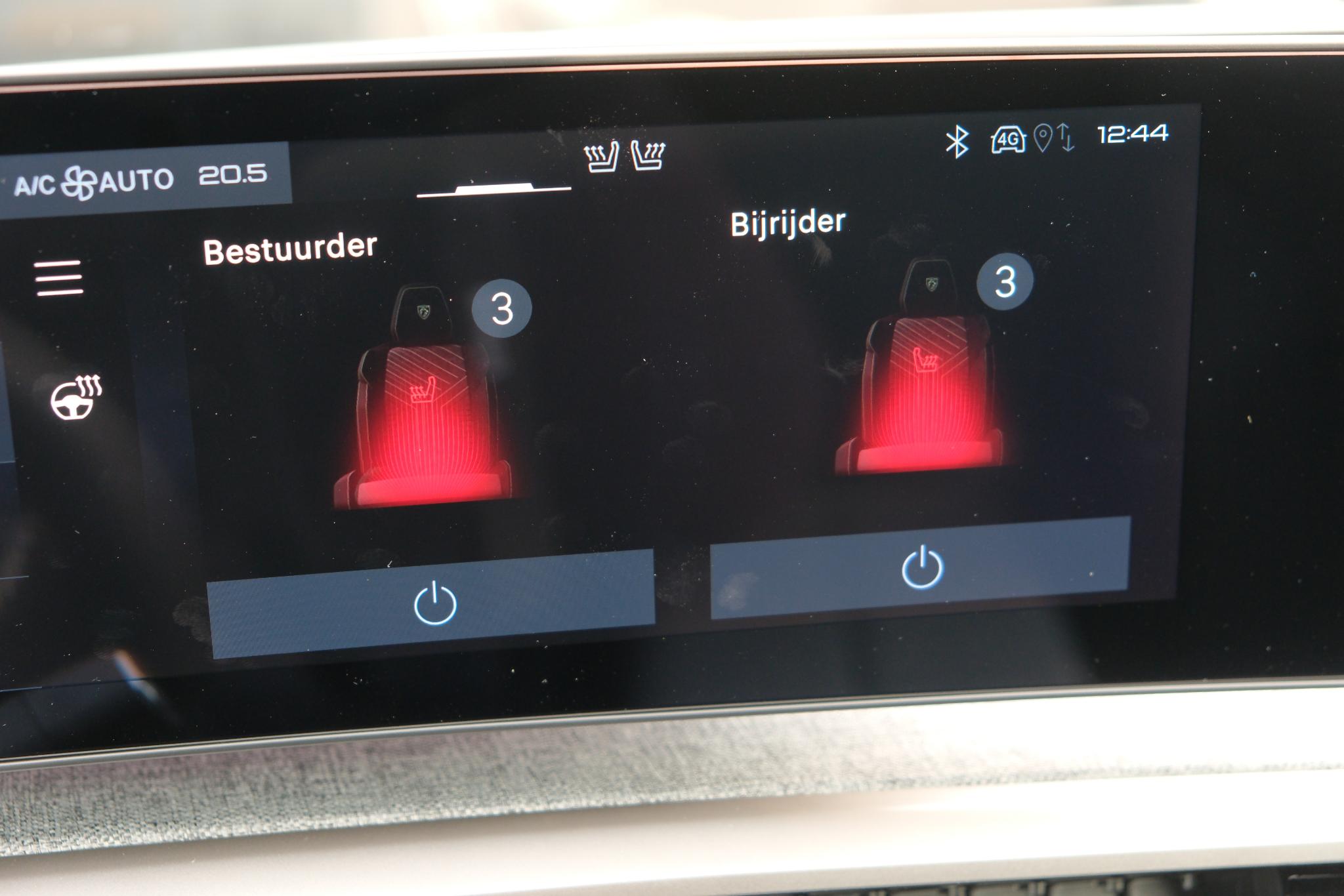 Peugeot 5008 1.2 Hybrid 145pk e-DCS6 GT 7 Persoons | Navi | App Connect | Adaptive Cruise | Panoramadak | Camera | Keyless | Stoelverwarming | Elektrische Achterklep | PDC afbeelding 30