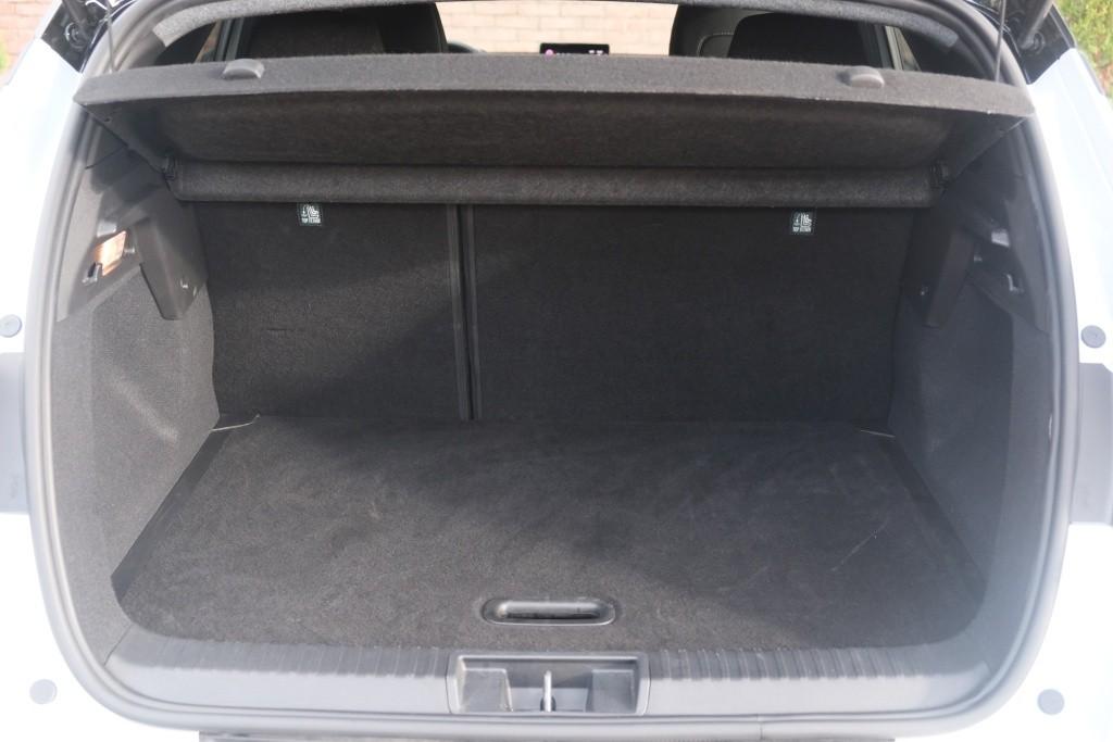 Renault Captur 1.3 mild hybrid 160pk EDC Techno | App Connect | Climate | Cruise | Camera | Keyless | PDC afbeelding 27