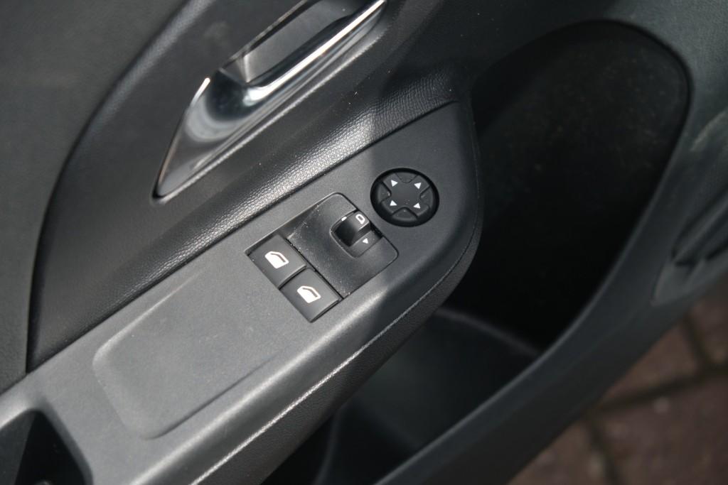 Opel Corsa 1.2 75pk Edition | Navi | App Connect | Airco | Cruise | Full LED | PDC | 16" velgen afbeelding 22