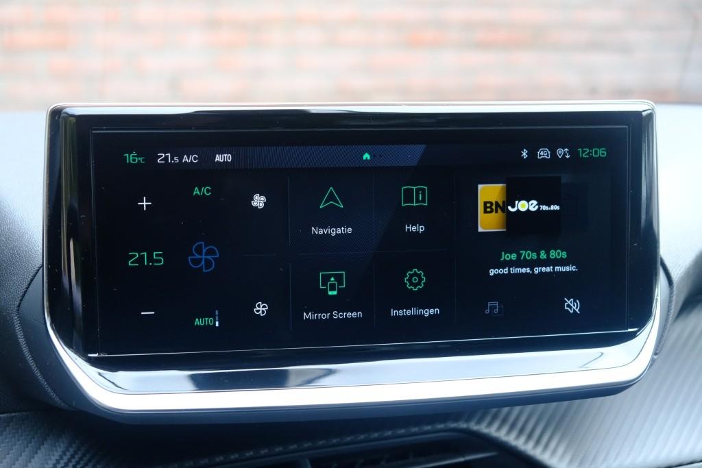 Peugeot 208 1.2 PureTech 100pk Allure | Navi | App Connect | Climate | Cruise | Camera | Dodehoek | PDC afbeelding 15