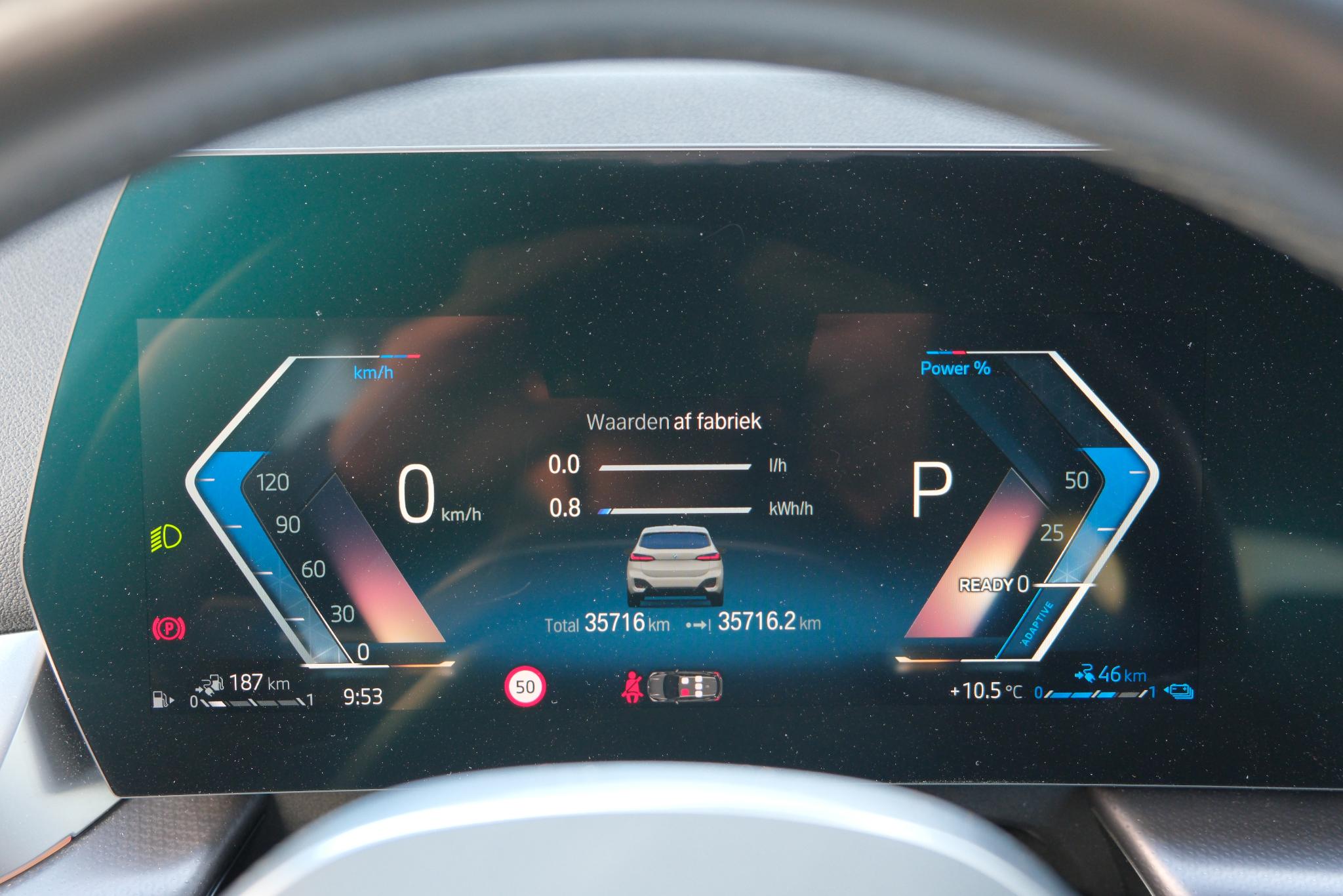 BMW 2 Serie Active Tourer 225e xDrive 245pk M Sport | Navi | App Connect | Climate | Camera | Stoelverwarming | Elektrische Achterklep | Alcantara afbeelding 18