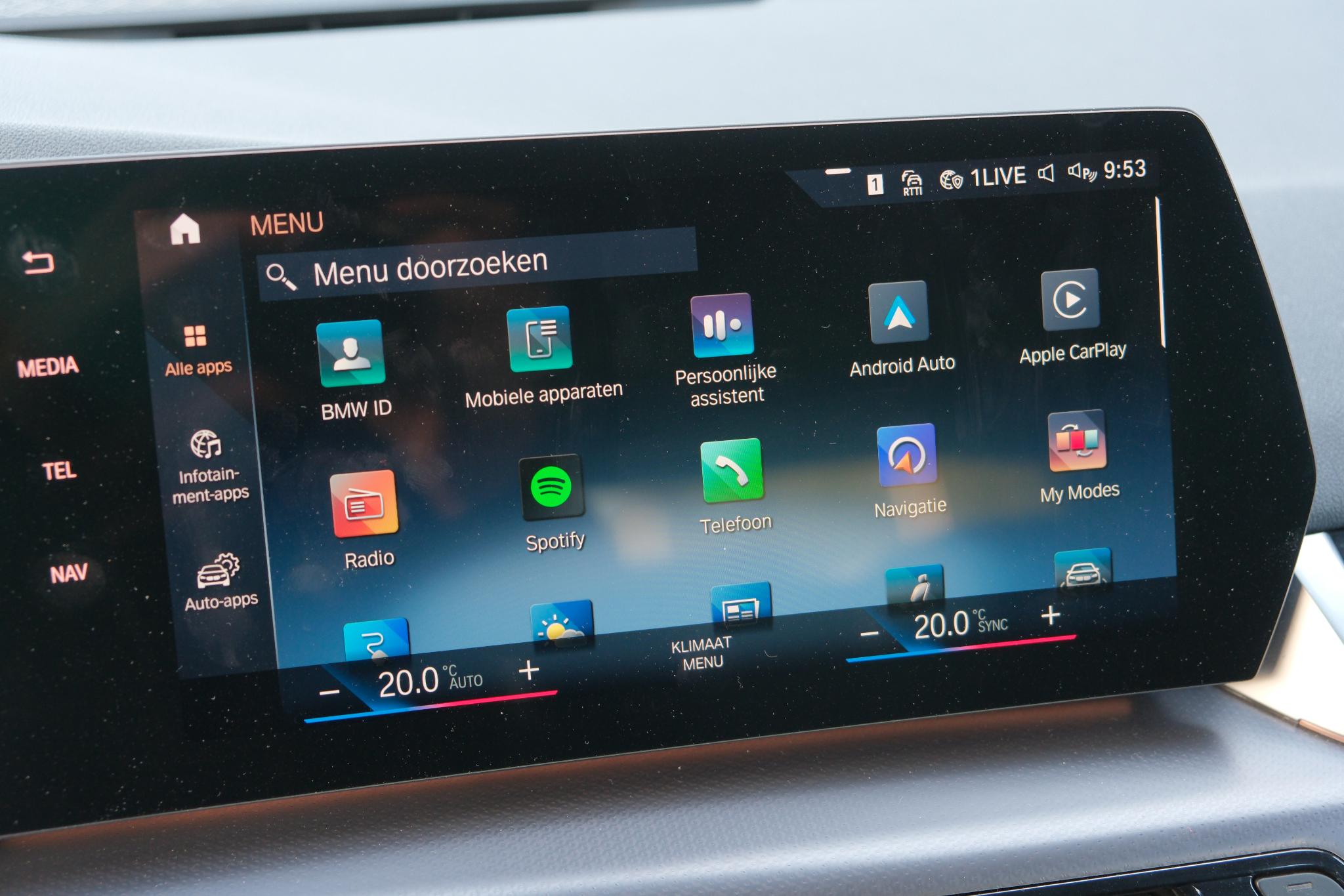 BMW 2 Serie Active Tourer 225e xDrive 245pk M Sport | Navi | App Connect | Climate | Camera | Stoelverwarming | Elektrische Achterklep | Alcantara afbeelding 20