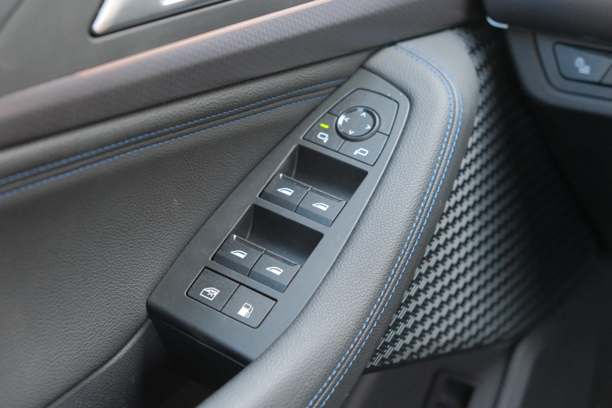 BMW 2 Serie Active Tourer 225e xDrive 245pk M Sport | Navi | App Connect | Climate | Camera | Stoelverwarming | Elektrische Achterklep | Alcantara afbeelding 15