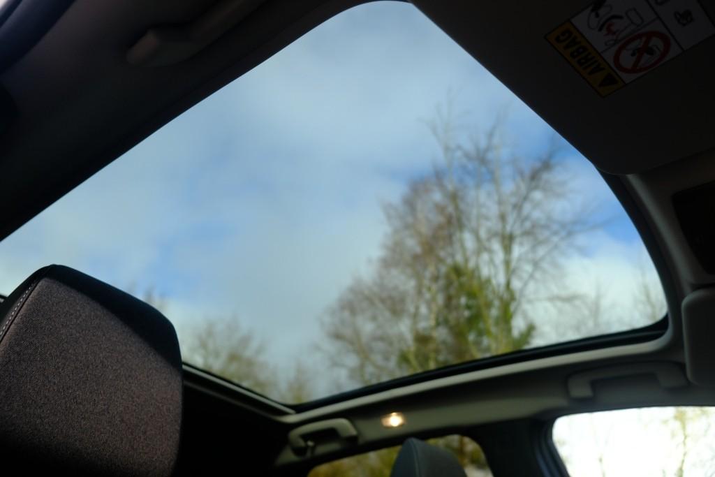 Nissan QASHQAI 1.3 MHEV 158pk Xtronic N-Connecta | Navi | App Connect | Adaptive Cruise | Keyless | 360° Camera | Panoramadak | Elektrische Achterklep | Cold Pack afbeelding 12