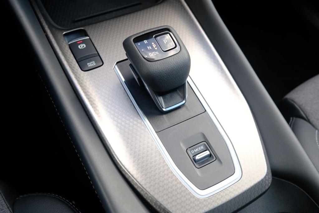 Nissan QASHQAI 1.3 MHEV 158pk Xtronic N-Connecta | Navi | App Connect | Adaptive Cruise | Keyless | 360° Camera | Panoramadak | Elektrische Achterklep | Cold Pack afbeelding 22