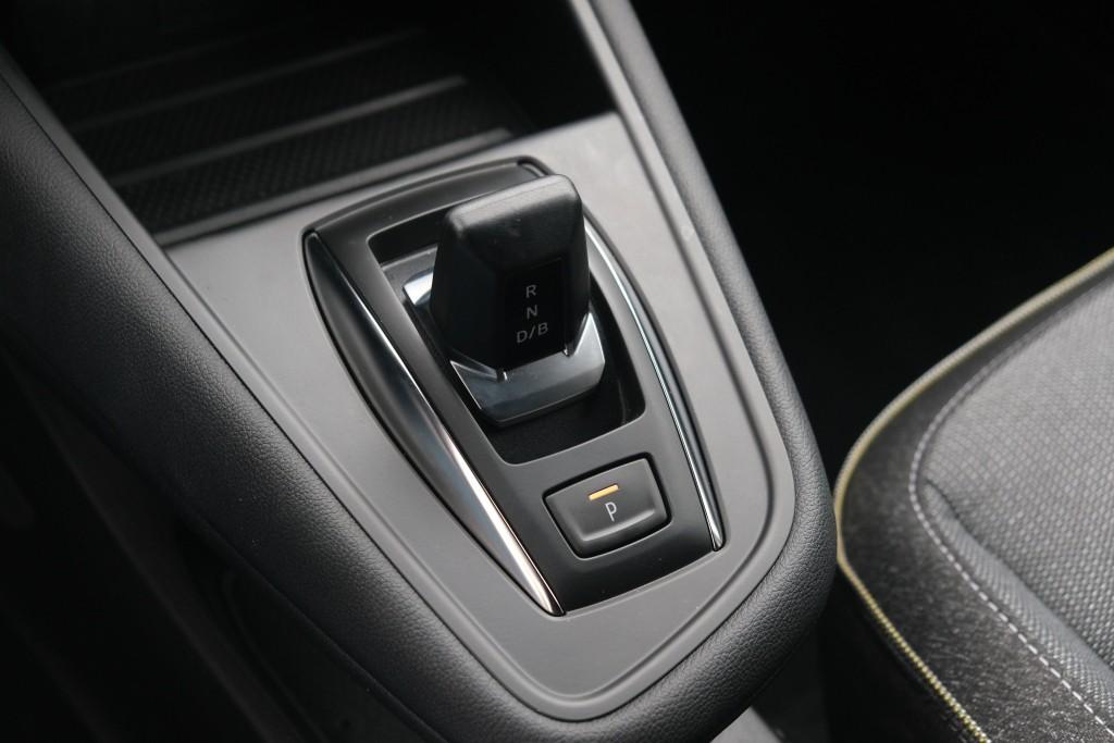 Renault Captur 1.8 E-Tech full hybrid 160pk techno | Navi | App Connect | Climate | Adaptive Cruise | Keyless | Camera | Winter Pakket afbeelding 24