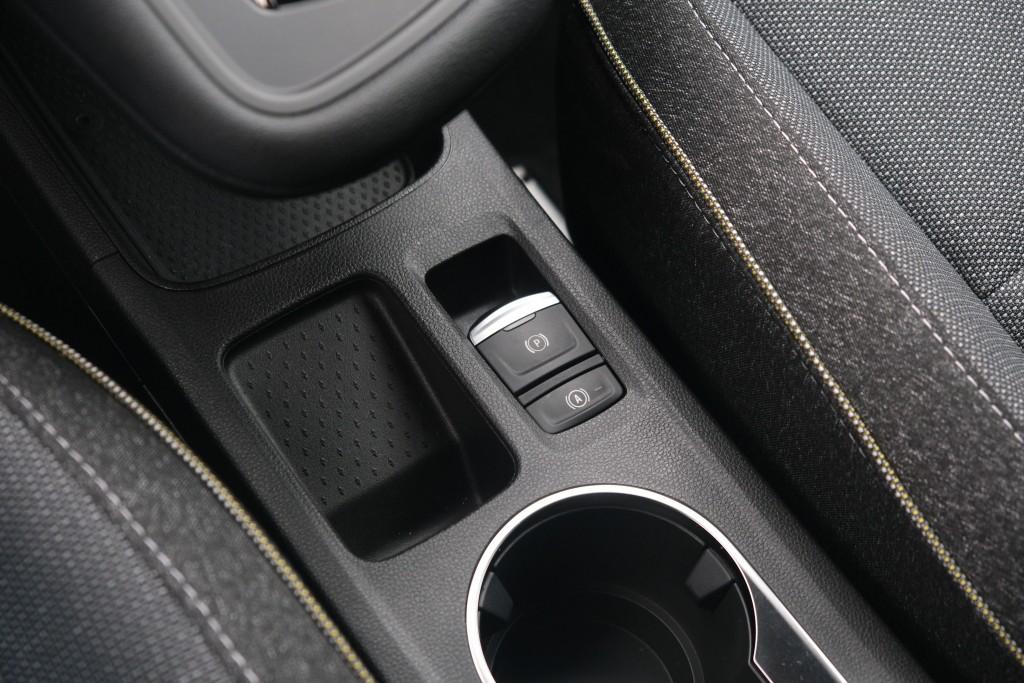 Renault Captur 1.8 E-Tech full hybrid 160pk techno | Navi | App Connect | Climate | Adaptive Cruise | Keyless | Camera | Winter Pakket afbeelding 25
