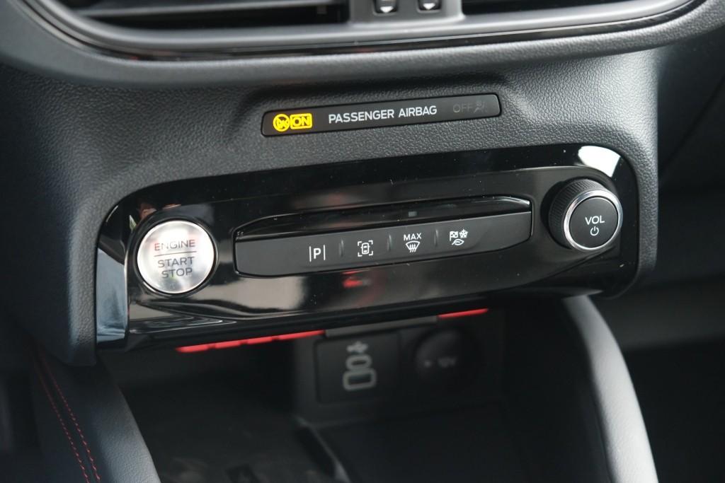 Ford Kuga 2.5 PHEV 243pk Aut. ST-Line | Navi | App Connect | Climate | Camera | Keyless | Dodehoek | Winter Pakket afbeelding 21