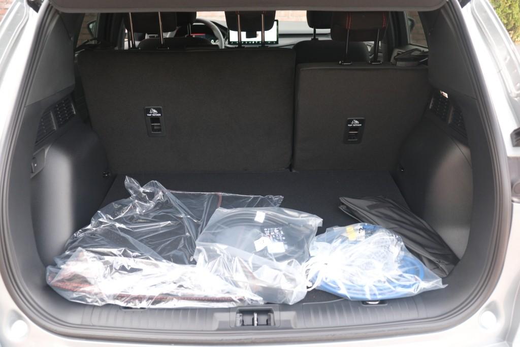 Ford Kuga 2.5 PHEV 243pk Aut. ST-Line | Navi | App Connect | Climate | Camera | Keyless | Dodehoek | Winter Pakket afbeelding 32