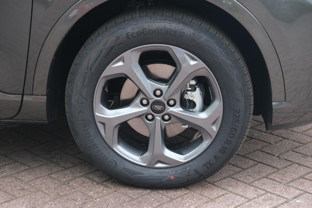 Ford Kuga 2.5 PHEV 243pk Aut. ST-Line | Navi | App Connect | Climate | Camera | Keyless | Dodehoek | Winter Pakket afbeelding 29