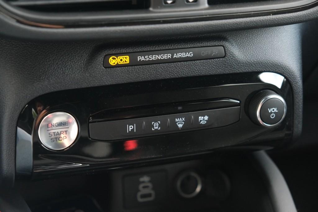 Ford Kuga 2.5 PHEV 243pk Aut. ST-Line | Navi | App Connect | Climate | Camera | Keyless | Dodehoek afbeelding 22