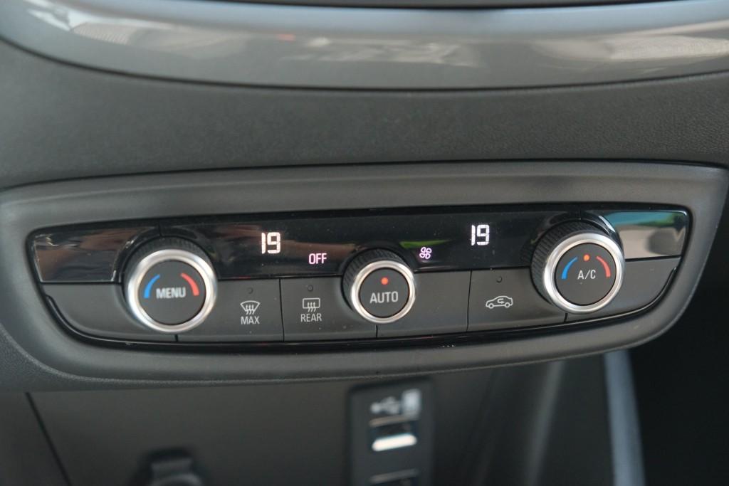 Opel Crossland 1.2 Turbo 110pk Elegance | Navi | App Connect | Climate | Cruise | Camera | PDC afbeelding 18