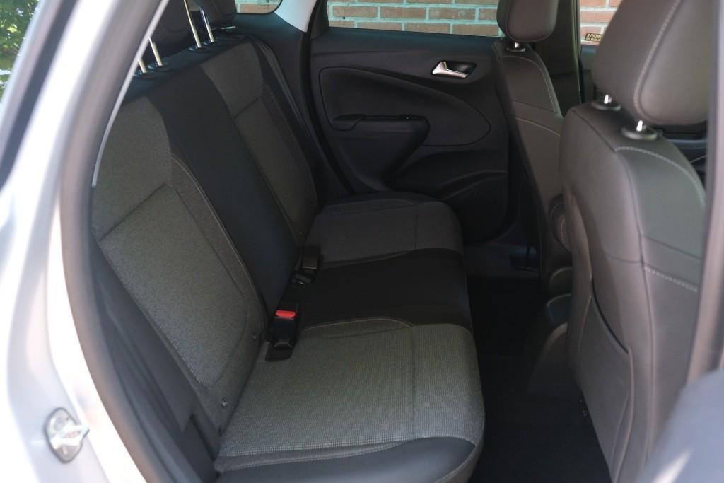 Opel Crossland 1.2 Turbo 110pk Elegance | Navi | App Connect | Climate | Cruise | Camera | PDC afbeelding 3
