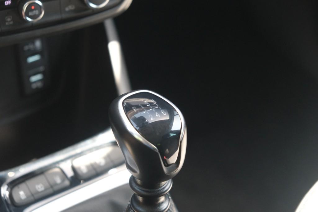Opel Crossland 1.2 Turbo 110pk Elegance | Navi | App Connect | Climate | Cruise | Camera | PDC afbeelding 21