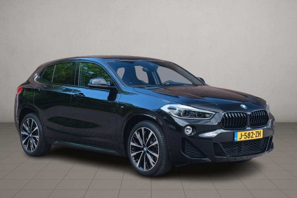 BMW X2 sDrive20i 192pk Aut. High Executive M Sport | Navi | App Connect | Climate | Camera | Alcantara | Elektrische Achterklep | Winter Pakket afbeelding 1