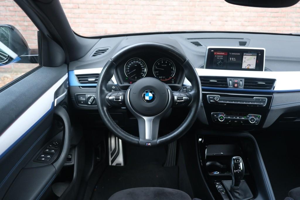 BMW X2 sDrive20i 192pk Aut. High Executive M Sport | Navi | App Connect | Climate | Camera | Alcantara | Elektrische Achterklep | Winter Pakket afbeelding 14