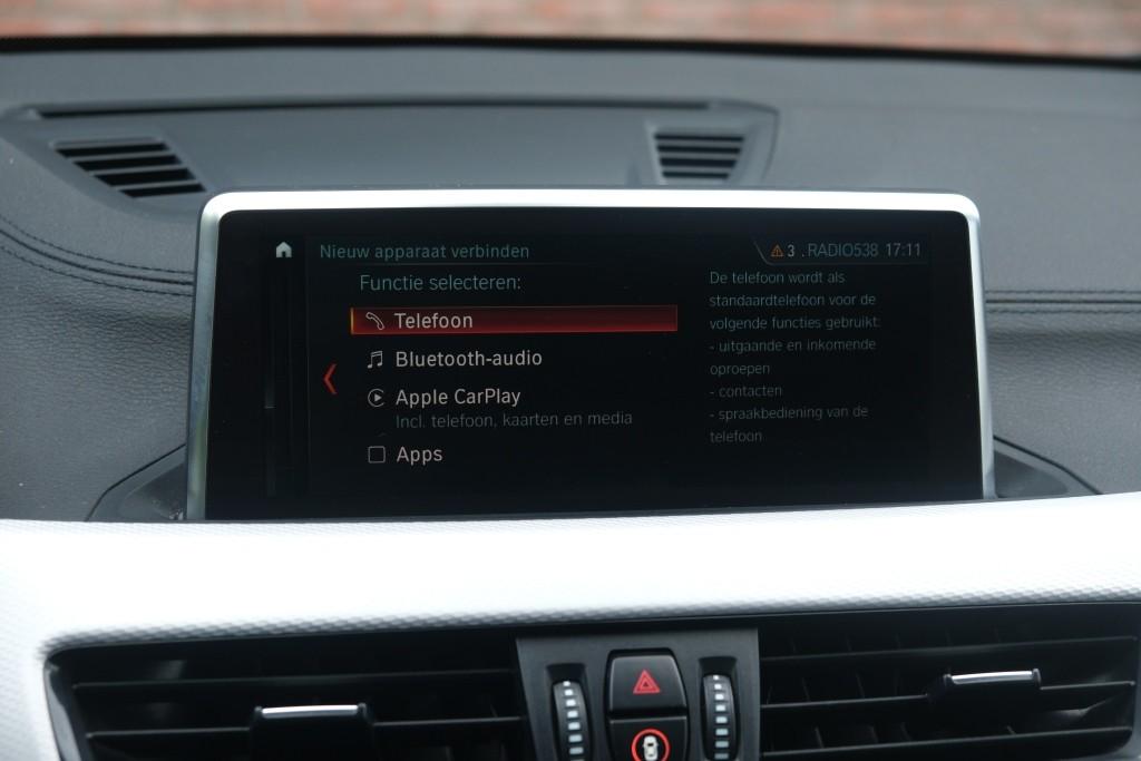 BMW X2 sDrive20i 192pk Aut. High Executive M Sport | Navi | App Connect | Climate | Camera | Alcantara | Elektrische Achterklep | Winter Pakket afbeelding 17