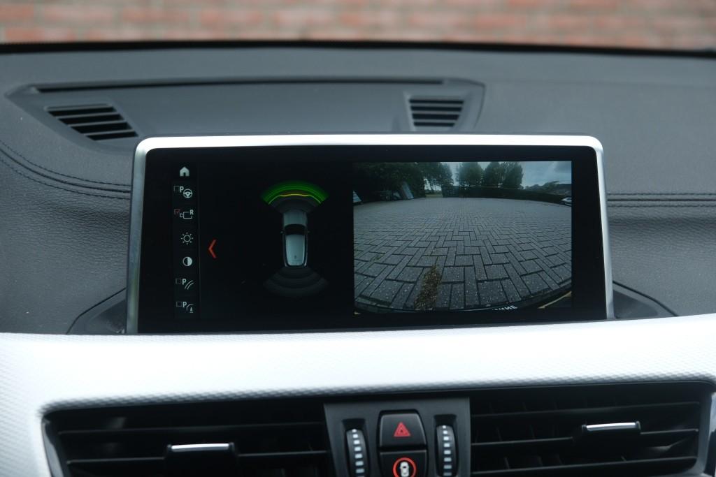 BMW X2 sDrive20i 192pk Aut. High Executive M Sport | Navi | App Connect | Climate | Camera | Alcantara | Elektrische Achterklep | Winter Pakket afbeelding 19
