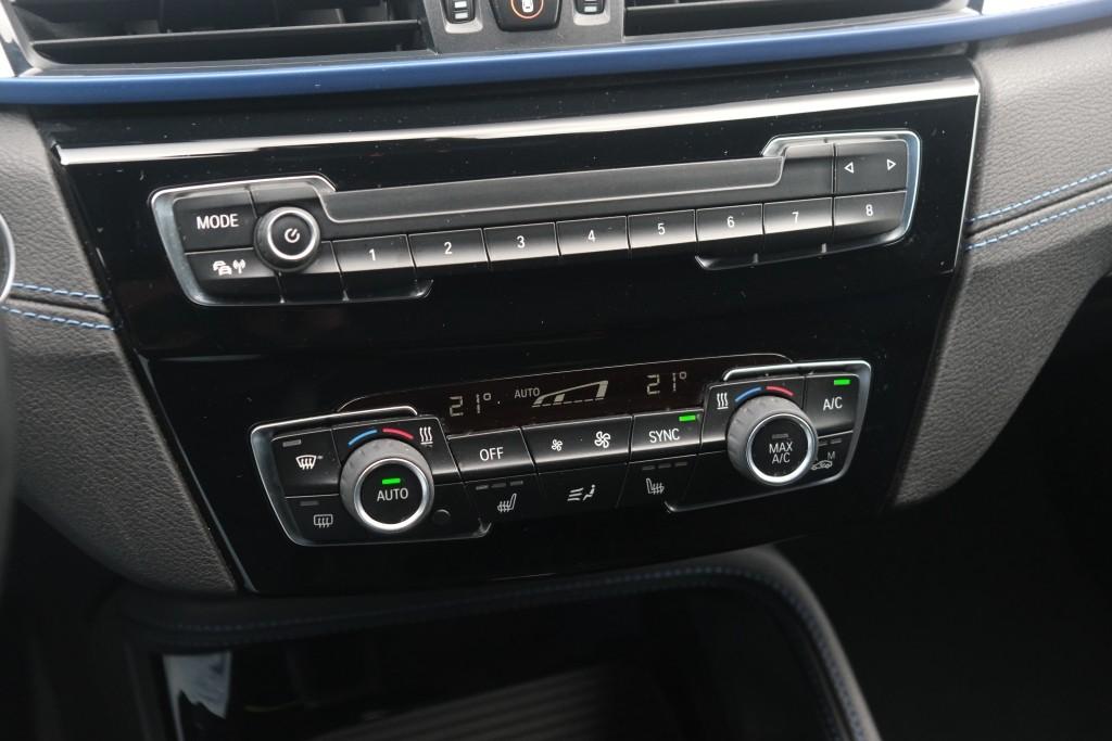 BMW X2 sDrive20i 192pk Aut. High Executive M Sport | Navi | App Connect | Climate | Camera | Alcantara | Elektrische Achterklep | Winter Pakket afbeelding 21