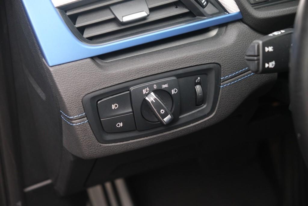 BMW X2 sDrive20i 192pk Aut. High Executive M Sport | Navi | App Connect | Climate | Camera | Alcantara | Elektrische Achterklep | Winter Pakket afbeelding 27
