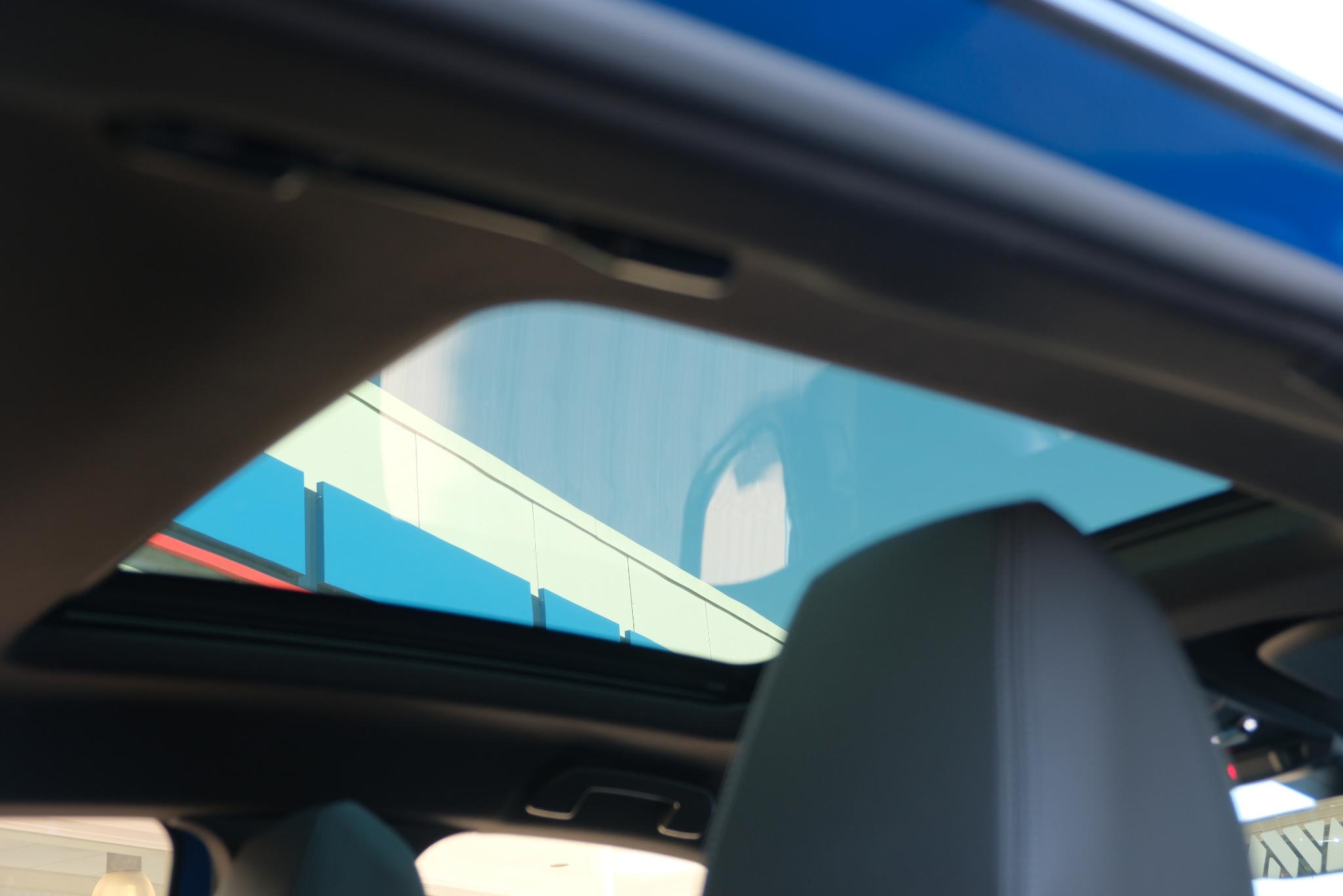 Peugeot 2008 1.2 PureTech GT-Line | Navi | Panoramadak | Camera | Cruise | 18" velgen afbeelding 13