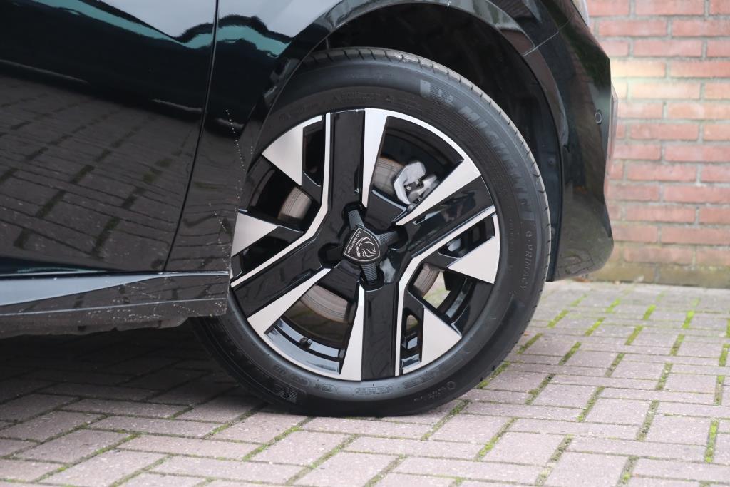 Peugeot 208 1.2 PureTech 100pk Allure | Navi | App Connect | Climate | Cruise | Camera | Dodehoek | PDC afbeelding 25