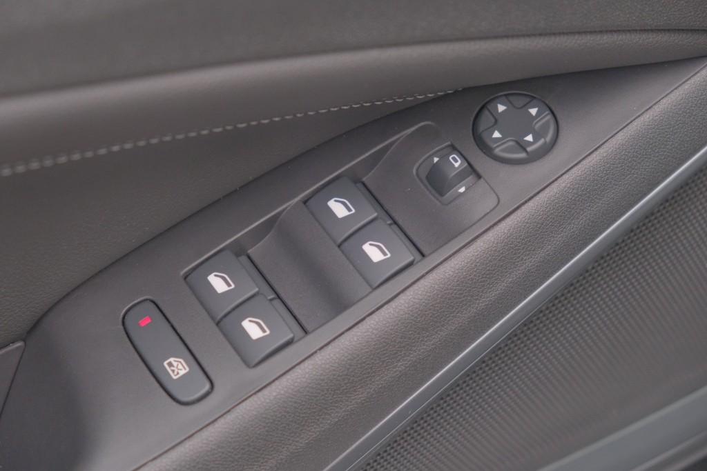 Opel Crossland 1.2 Turbo 110pk Elegance | Navi | App Connect | Climate | Cruise | Camera | PDC afbeelding 23