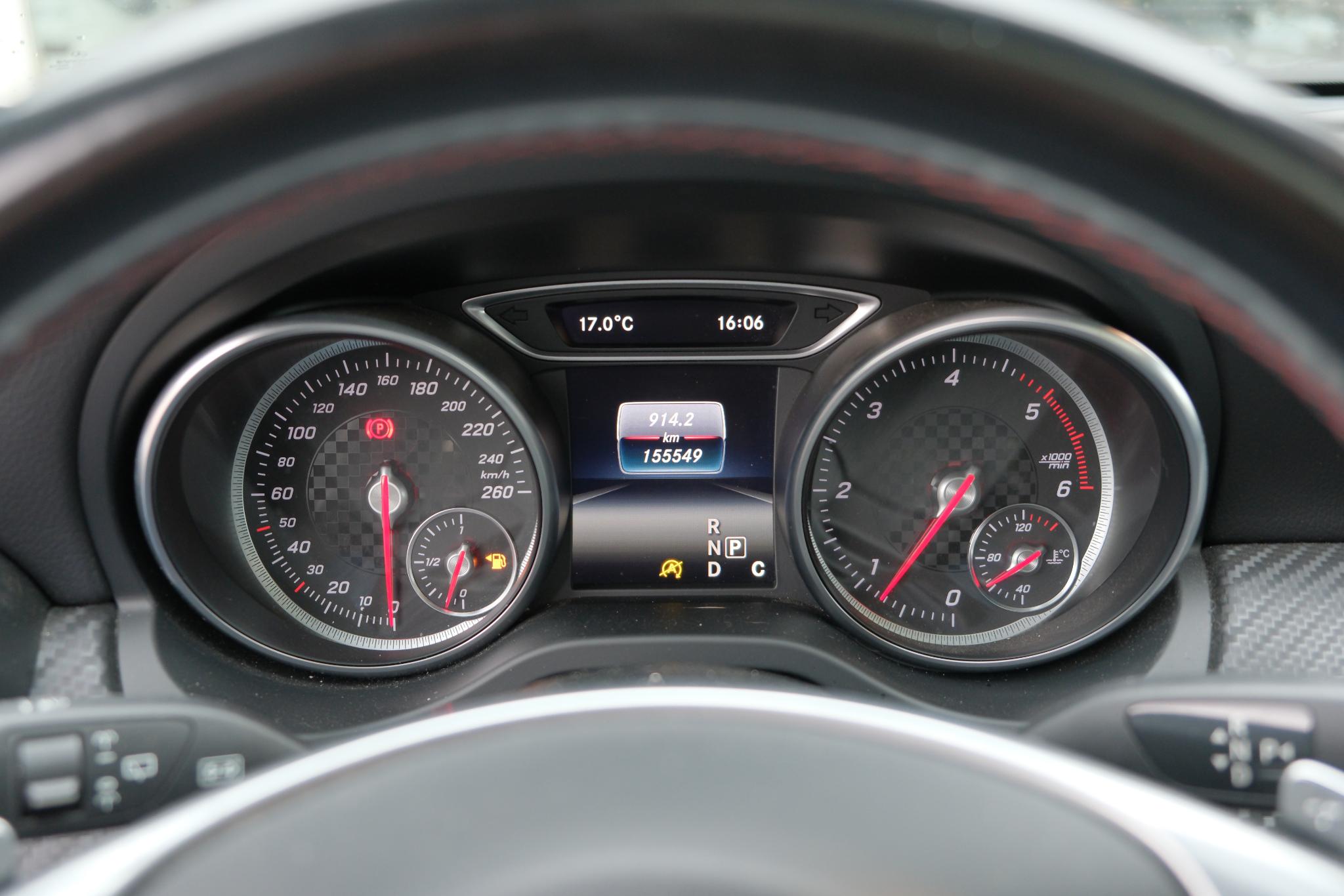 Mercedes-Benz A-Klasse 200 d 136pk Aut. AMG-Line | Navi | Panoramadak | Camera | Cruise | Climate | PDC afbeelding 19