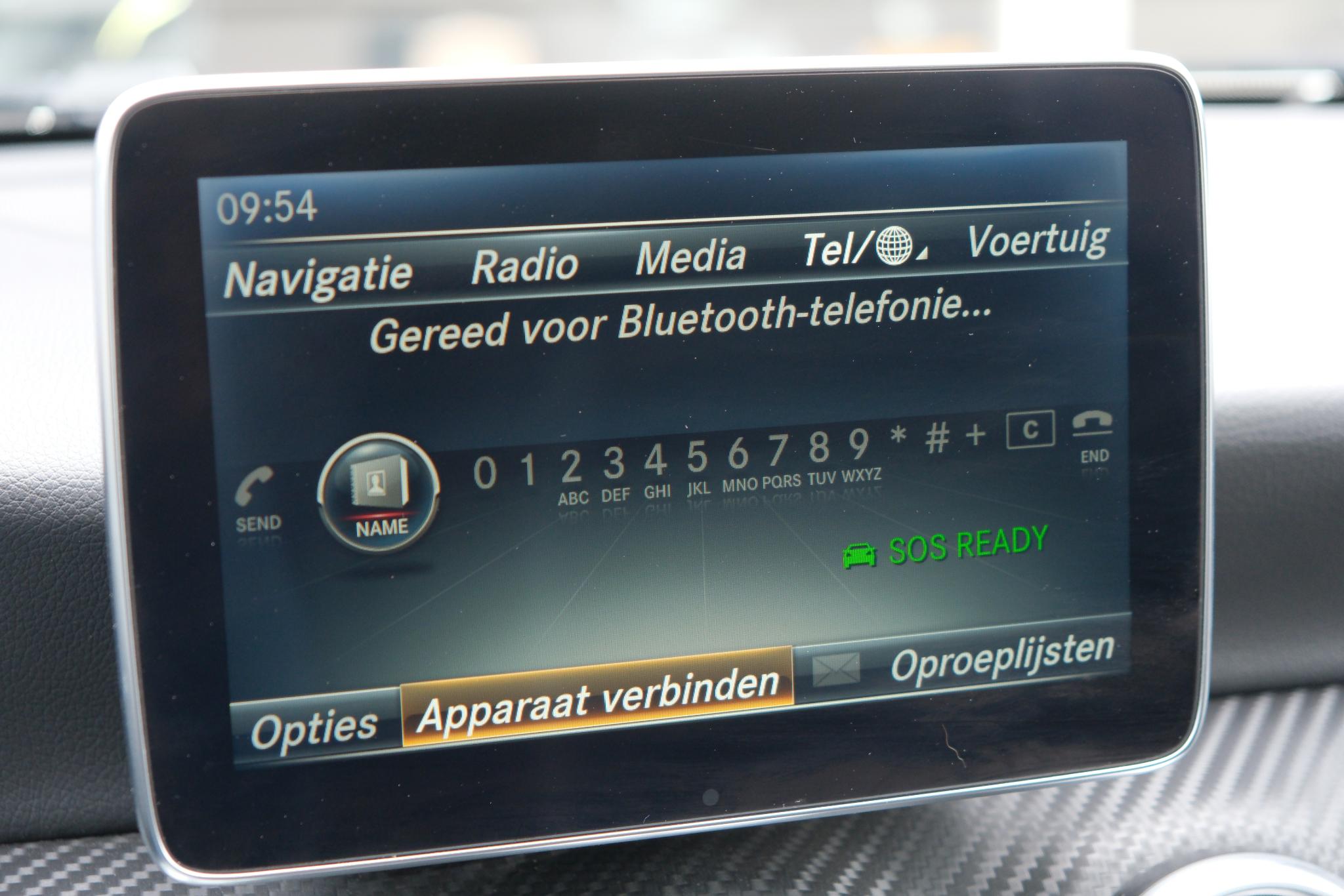 Mercedes-Benz A-Klasse 200 d 136pk Aut. Ambition | AMG-styling | Navi | Climate | Cruise | Panoramadak | Camera | PDC afbeelding 26