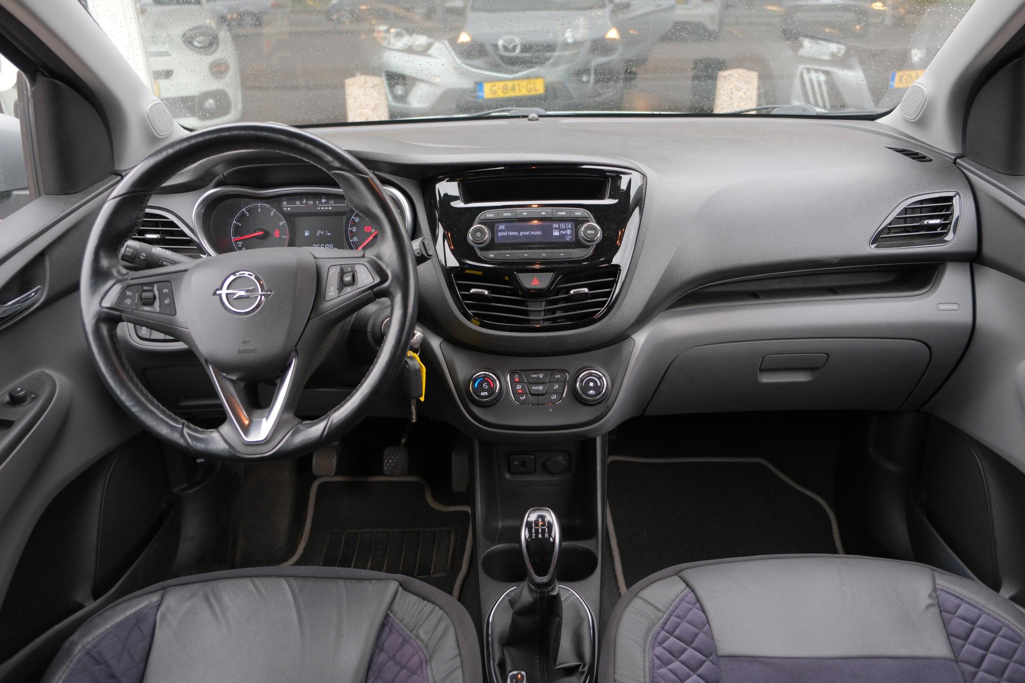 Opel KARL 1.0 ecoFLEX 75pk Cosmo | Climate  | Cruise | LM-velgen | Stoel+Stuurverwarming afbeelding 2