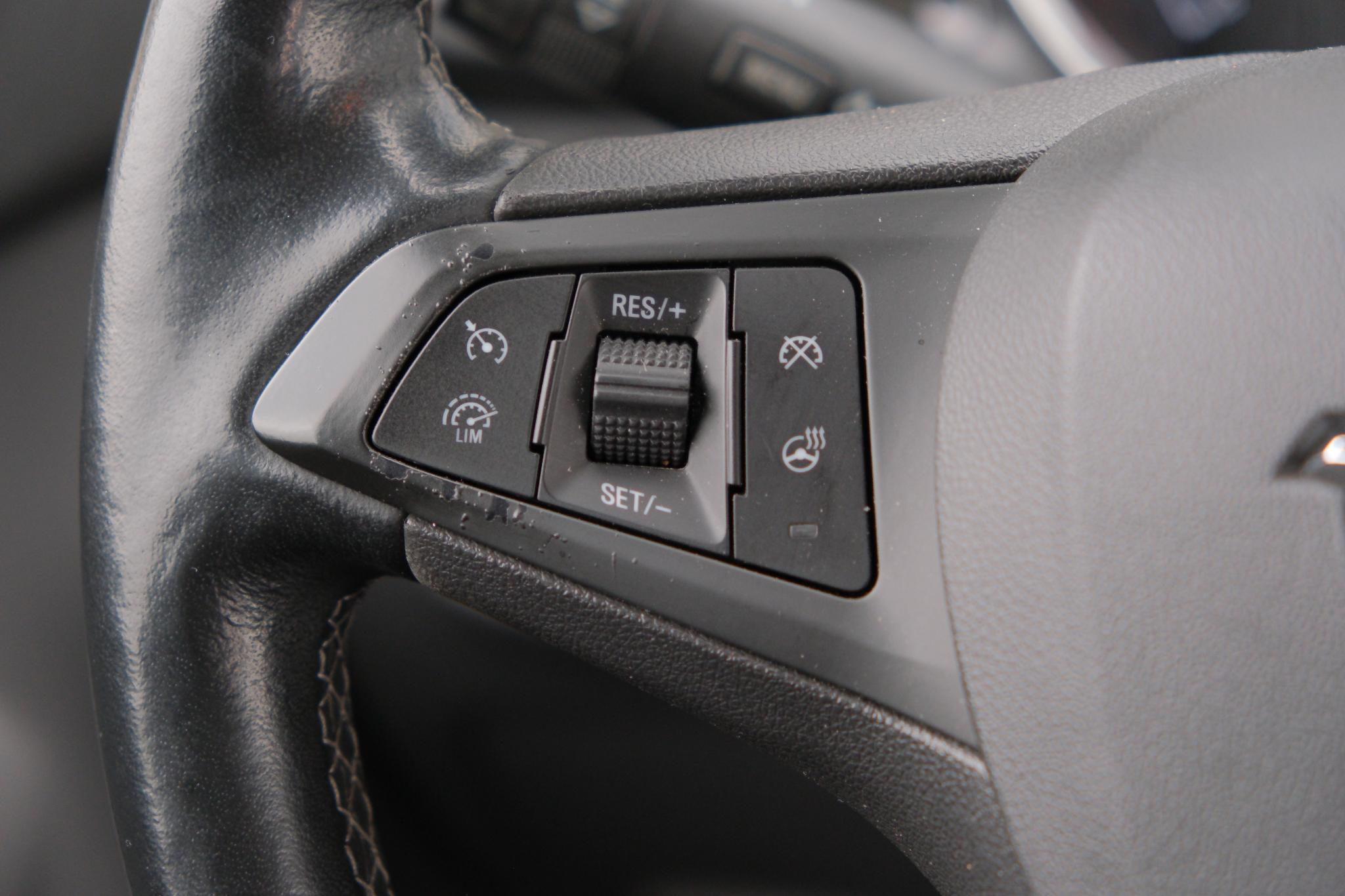 Opel KARL 1.0 ecoFLEX 75pk Cosmo | Climate  | Cruise | LM-velgen | Stoel+Stuurverwarming afbeelding 13
