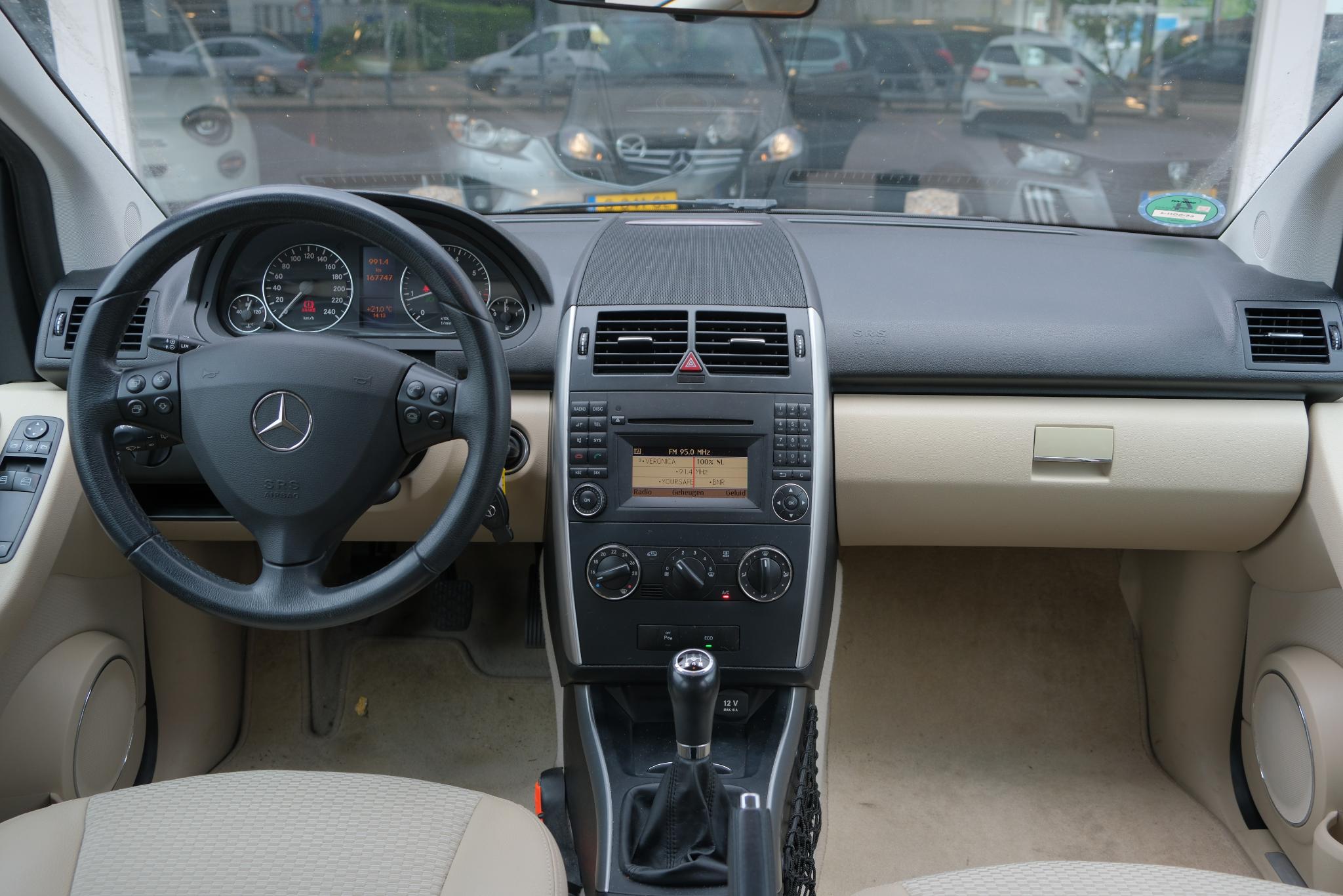 Mercedes-Benz A-Klasse 160 95pk 5-drs Business Class Avantgarde | Airco | Cruise | PDC | Trekhaak afbeelding 2