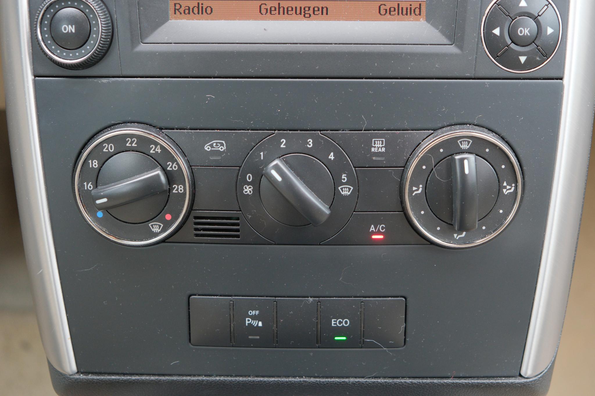 Mercedes-Benz A-Klasse 160 95pk 5-drs Business Class Avantgarde | Airco | Cruise | PDC | Trekhaak afbeelding 11