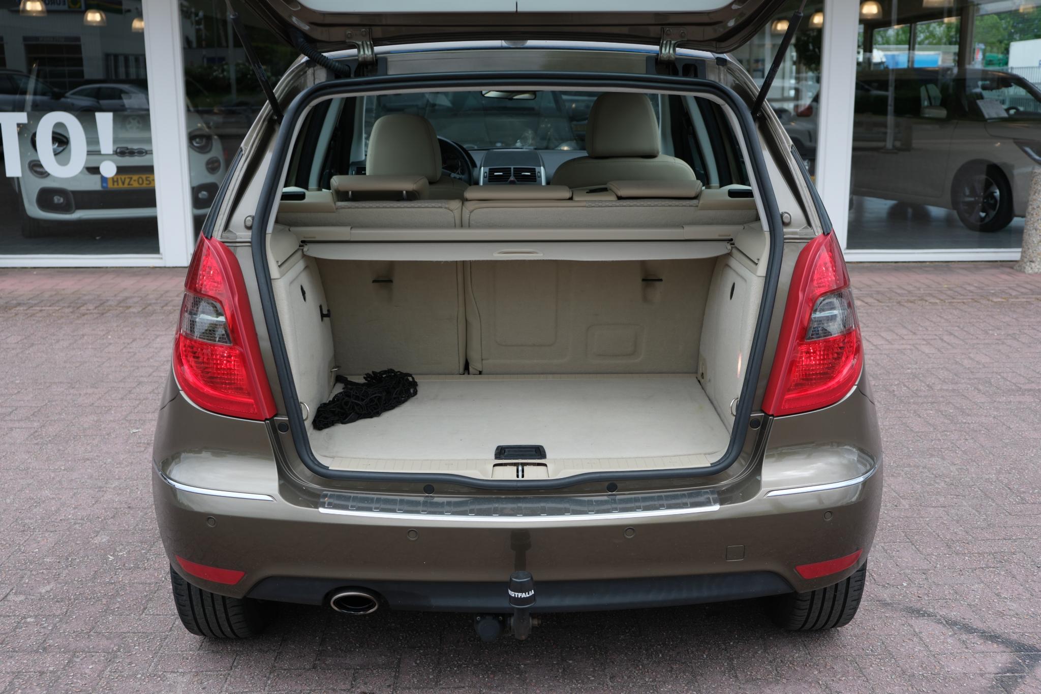 Mercedes-Benz A-Klasse 160 95pk 5-drs Business Class Avantgarde | Airco | Cruise | PDC | Trekhaak afbeelding 21