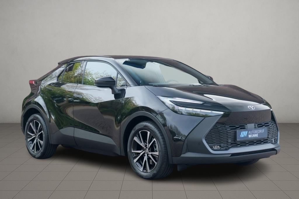 Toyota C-HR 2.0 Plug-in Hybrid 220pk Dynamic | Navi | App Connect | Climate | Adaptive Cruise | Camera | Keyless | Dodehoek | Winter Pakket afbeelding 1