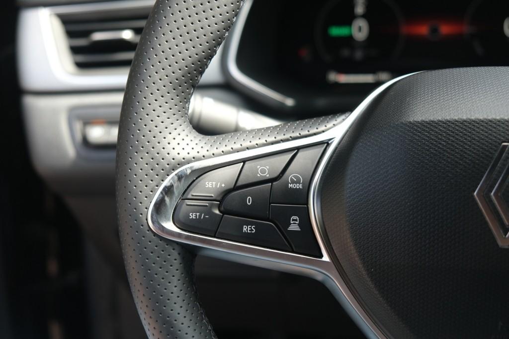 Renault Captur 1.8 E-Tech full hybrid 160pk techno | Navi | App Connect | Climate | Adaptive Cruise | Keyless | Camera | Winter Pakket afbeelding 9