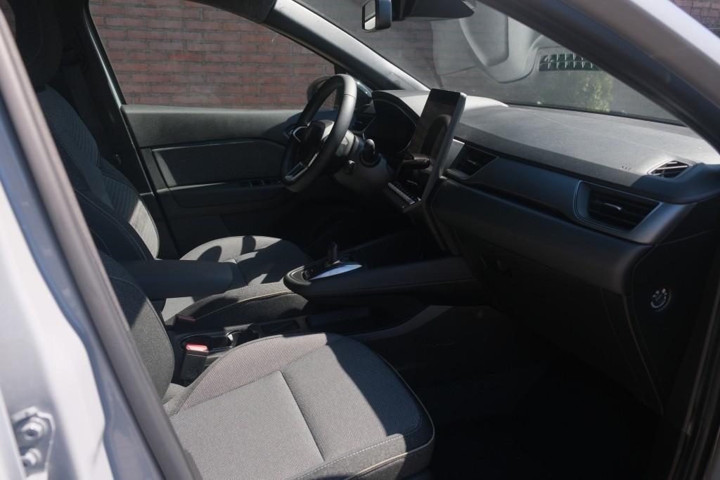 Renault Captur 1.8 E-Tech full hybrid 160pk techno | Navi | App Connect | Climate | Adaptive Cruise | Keyless | Camera | Winter Pakket afbeelding 4
