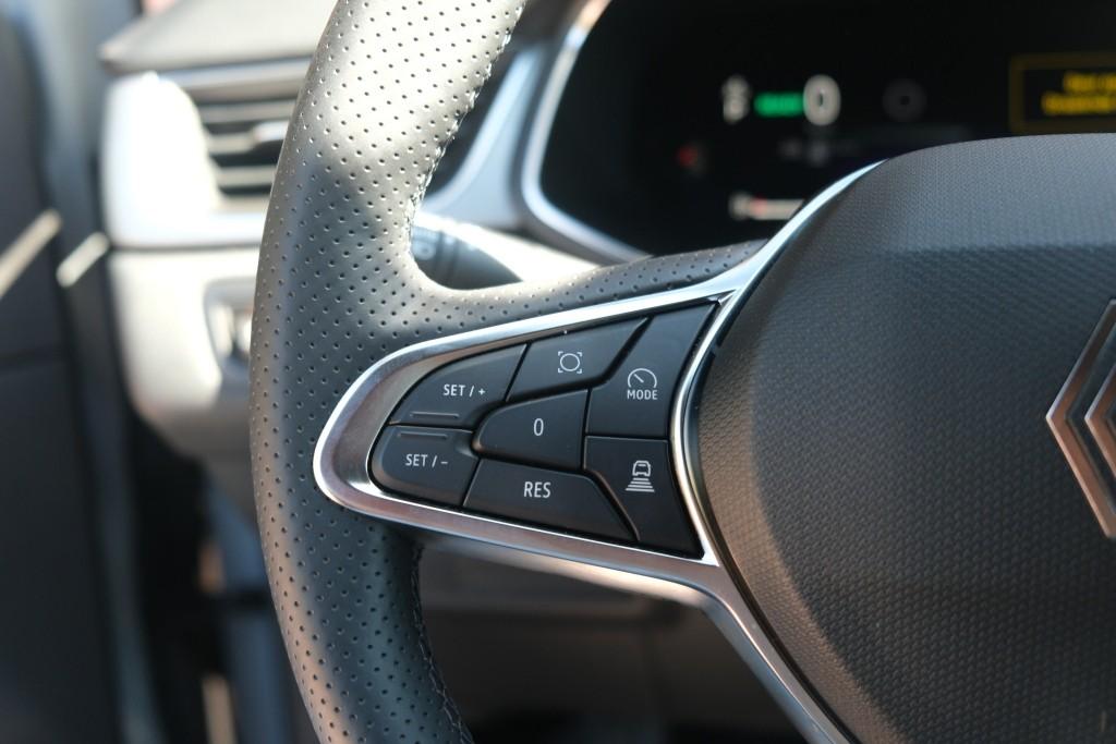 Renault Captur 1.8 E-Tech full hybrid 160pk techno | Navi | App Connect | Climate | Adaptive Cruise | Keyless | Camera | Winter Pakket afbeelding 9