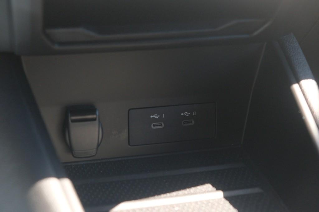 Renault Captur 1.8 E-Tech full hybrid 160pk techno | Navi | App Connect | Climate | Adaptive Cruise | Keyless | Camera | Winter Pakket afbeelding 22