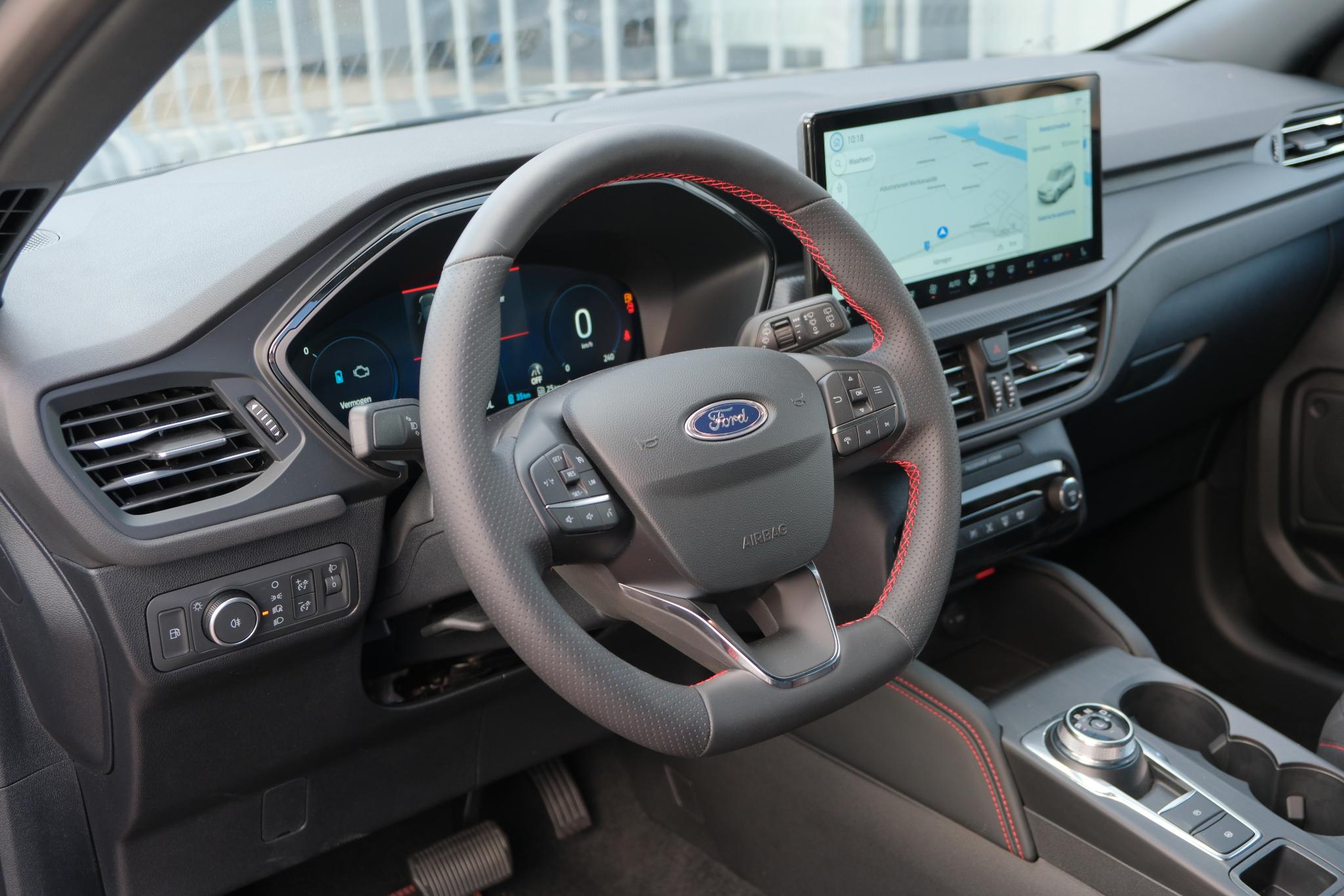Ford Kuga 2.5 PHEV 243pk Aut. ST-Line | Navi | App Connect | Climate | Camera | Keyless | Dodehoek | Winter Pakket afbeelding 28