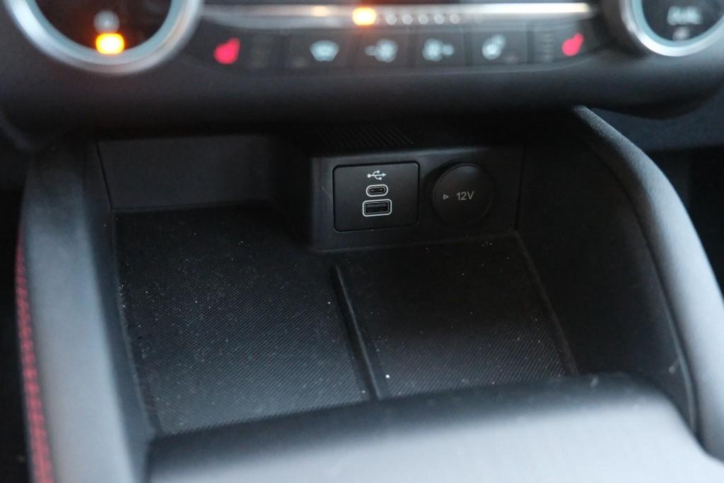 Ford Kuga 2.5 PHEV 225pk Aut. Graphite Tech Edition | Navi | App Connect | Climate | Adaptive Cruise | Camera | Bang & Olufsen | Head-up Display | Winter Pakket | Trekhaak afbeelding 25