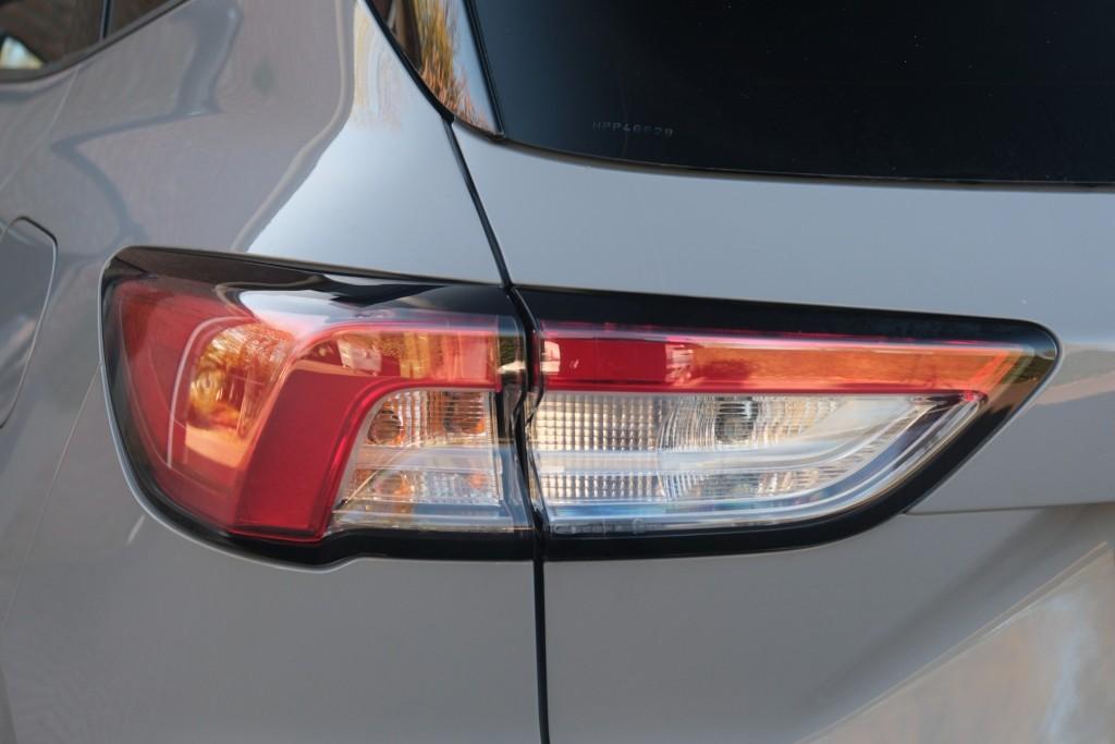 Ford Kuga 2.5 PHEV 225pk Aut. Graphite Tech Edition | Navi | App Connect | Climate | Adaptive Cruise | Camera | Bang & Olufsen | Head-up Display | Winter Pakket | Trekhaak afbeelding 31