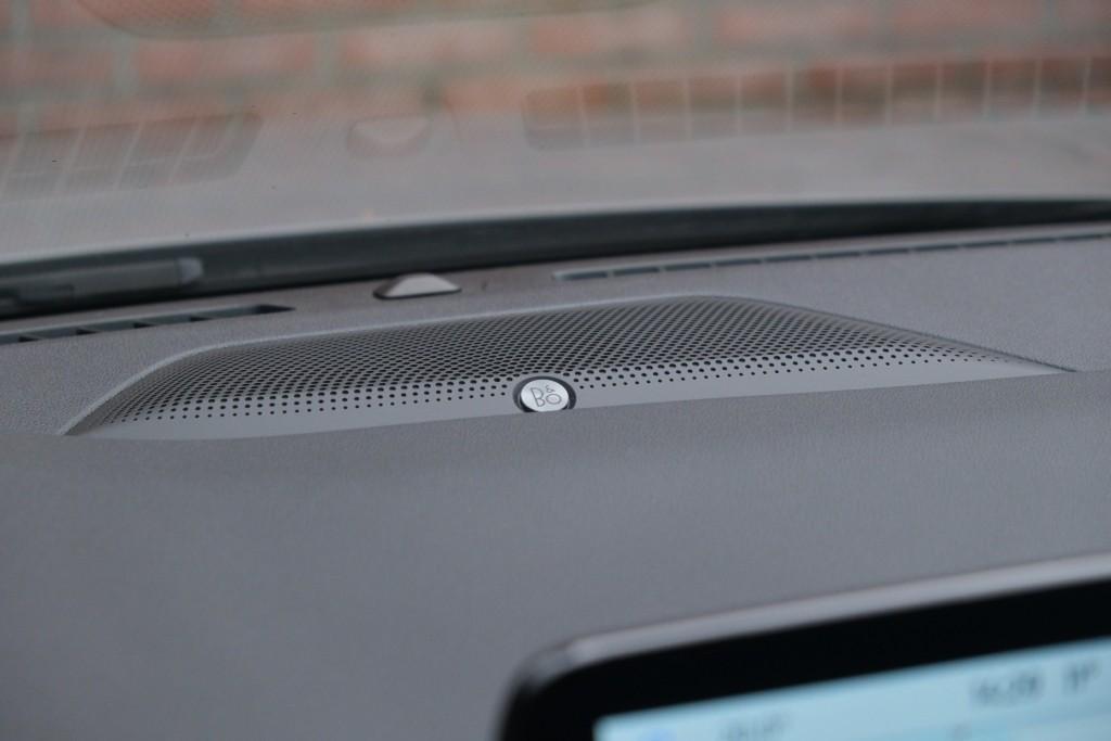 Ford Kuga 2.5 PHEV 225pk Aut. Graphite Tech Edition | Navi | App Connect | Climate | Adaptive Cruise | Camera | Bang & Olufsen | Head-up Display | Winter Pakket afbeelding 15