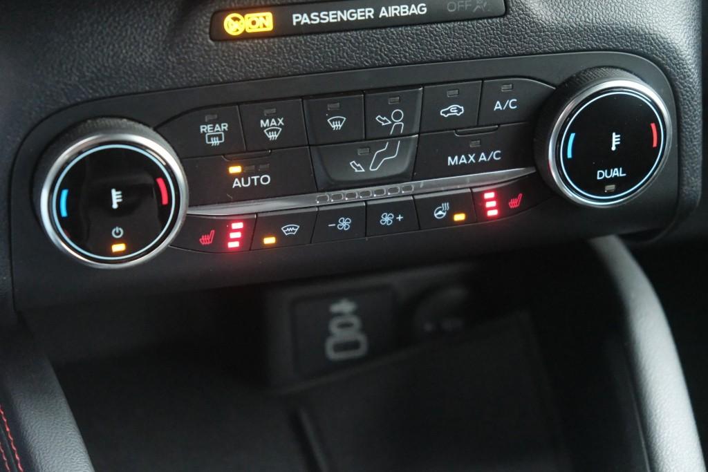 Ford Kuga 2.5 PHEV 225pk Aut. Graphite Tech Edition | Navi | App Connect | Climate | Adaptive Cruise | Camera | Bang & Olufsen | Head-up Display | Winter Pakket afbeelding 25