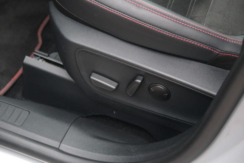 Ford Kuga 2.5 PHEV 225pk Aut. Graphite Tech Edition | Navi | App Connect | Climate | Adaptive Cruise | Camera | Bang & Olufsen | Head-up Display | Winter Pakket afbeelding 29