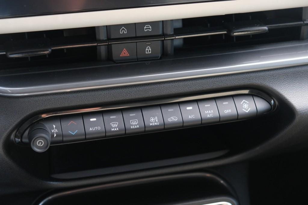 Fiat 600 1.2 Hybrid 110pk DCT6 La Prima | Navi | App Connect | Adaptive Cruise | Climate | Keyless | Camera | Leder | Elektrische Achterklep afbeelding 21